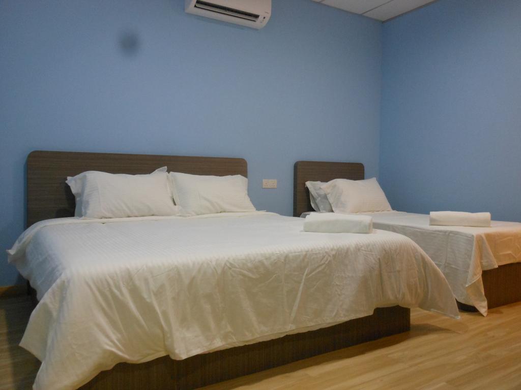 Eiman Homestay, Kluang Exteriör bild